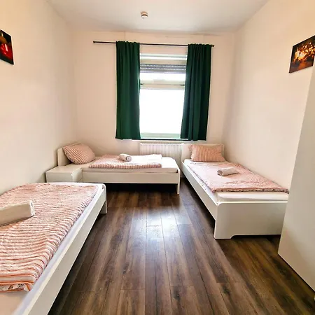 Worker's In L1-4 公寓式酒店 勒沃库森